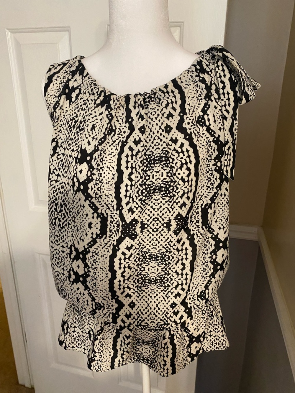 LOFT Black and Cream Snake-Print Sleeveless Blouson Top with Ruffle Hem